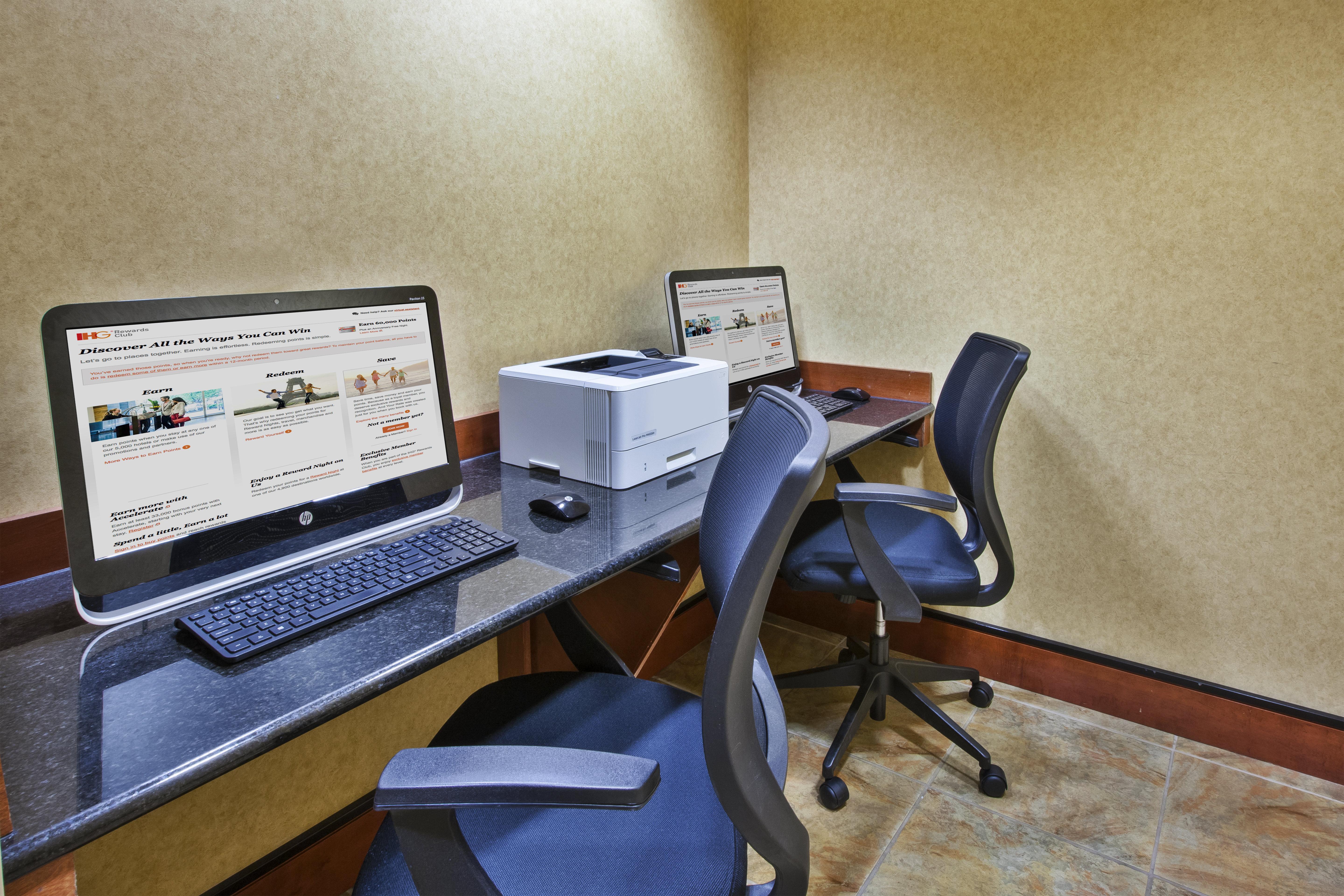 Holiday Inn Express Hotel & Suites Fort Wayne By Ihg Ellisville Экстерьер фото