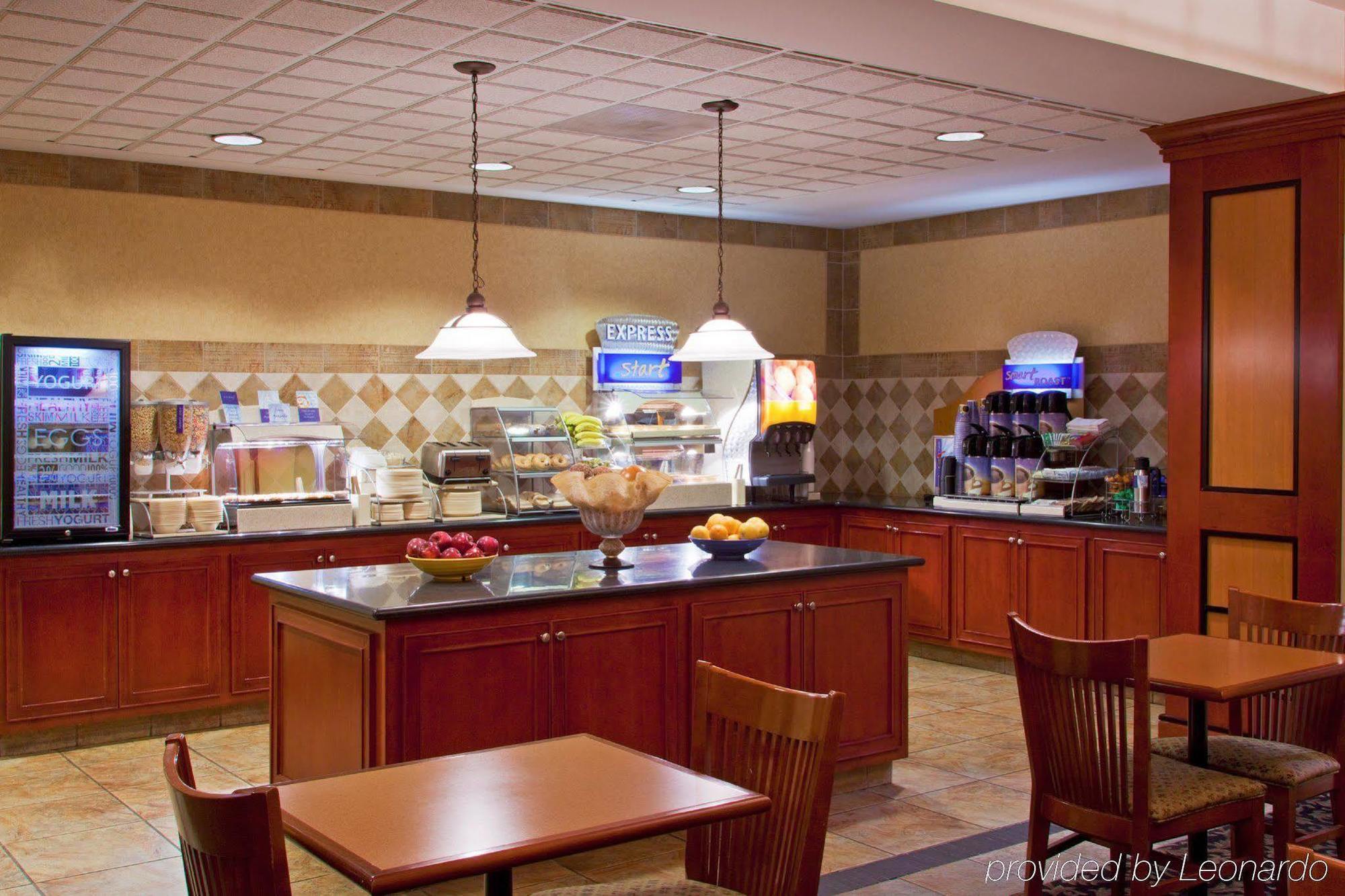 Holiday Inn Express Hotel & Suites Fort Wayne By Ihg Ellisville Экстерьер фото