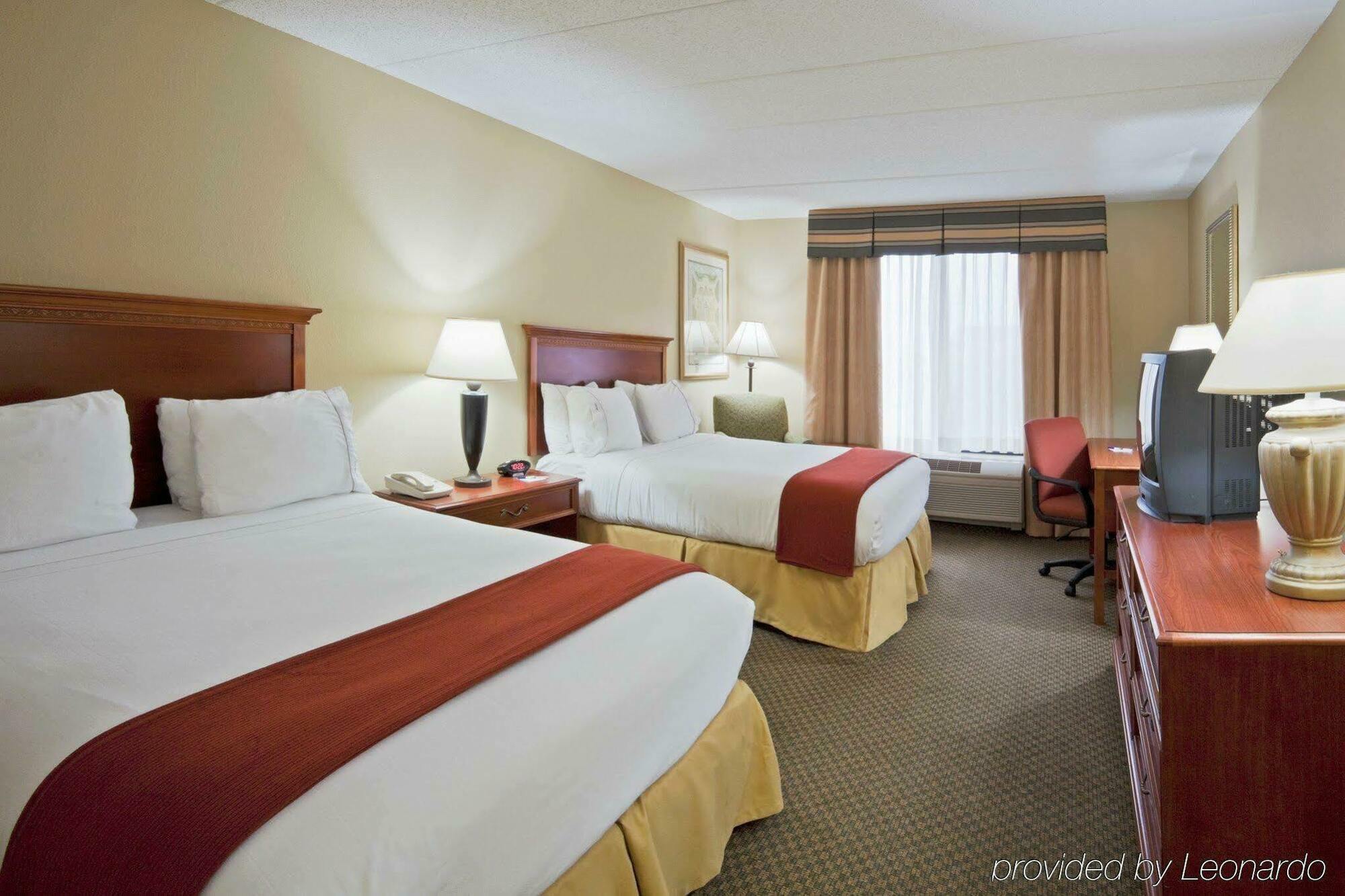 Holiday Inn Express Hotel & Suites Fort Wayne By Ihg Ellisville Экстерьер фото